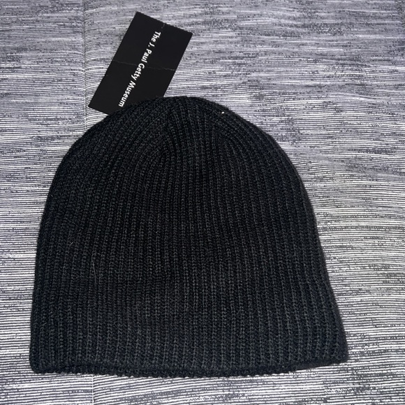 Beanie - Picture 2 of 3